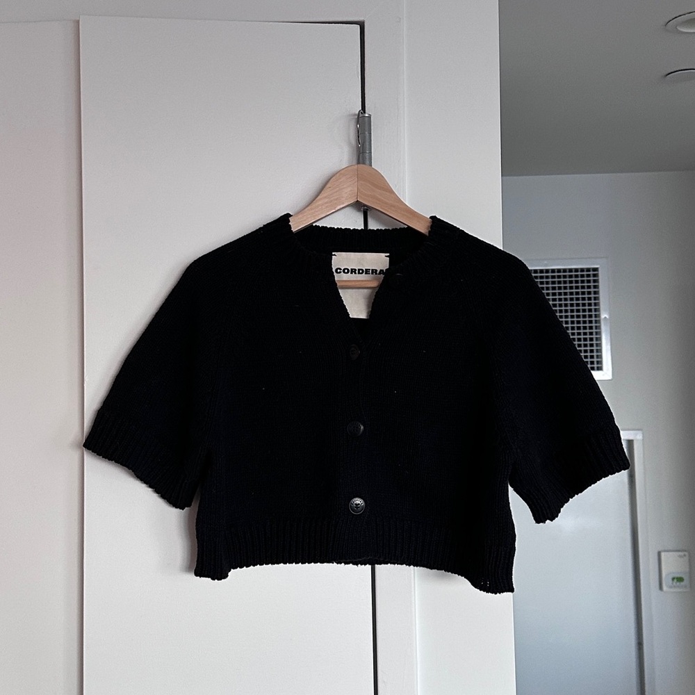 Cordera Cropped Buttoned Cardigan